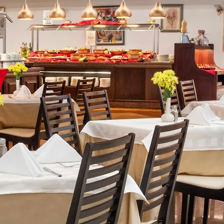 Отель Melia Grand Hermitage