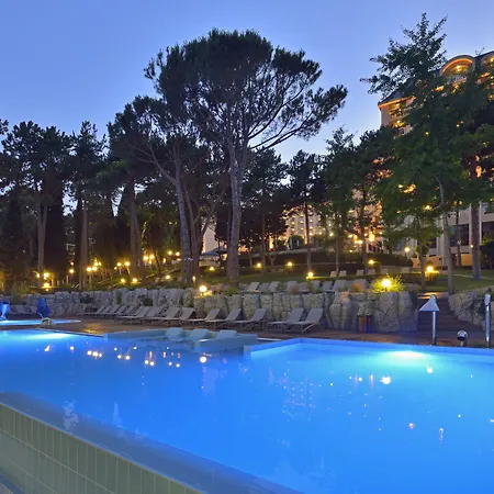 Отель Melia Grand Hermitage Золотые Пески