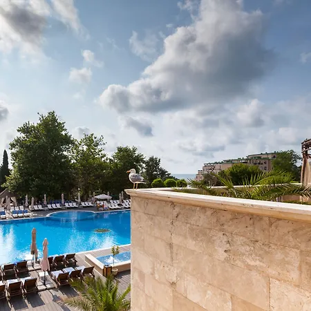Готель Melia Grand Hermitage Золоті Піски