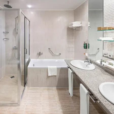 Готель Melia Grand Hermitage Золоті Піски