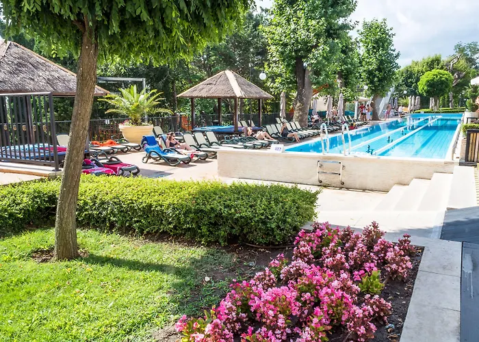 Отель Melia Grand Hermitage Золотые Пески